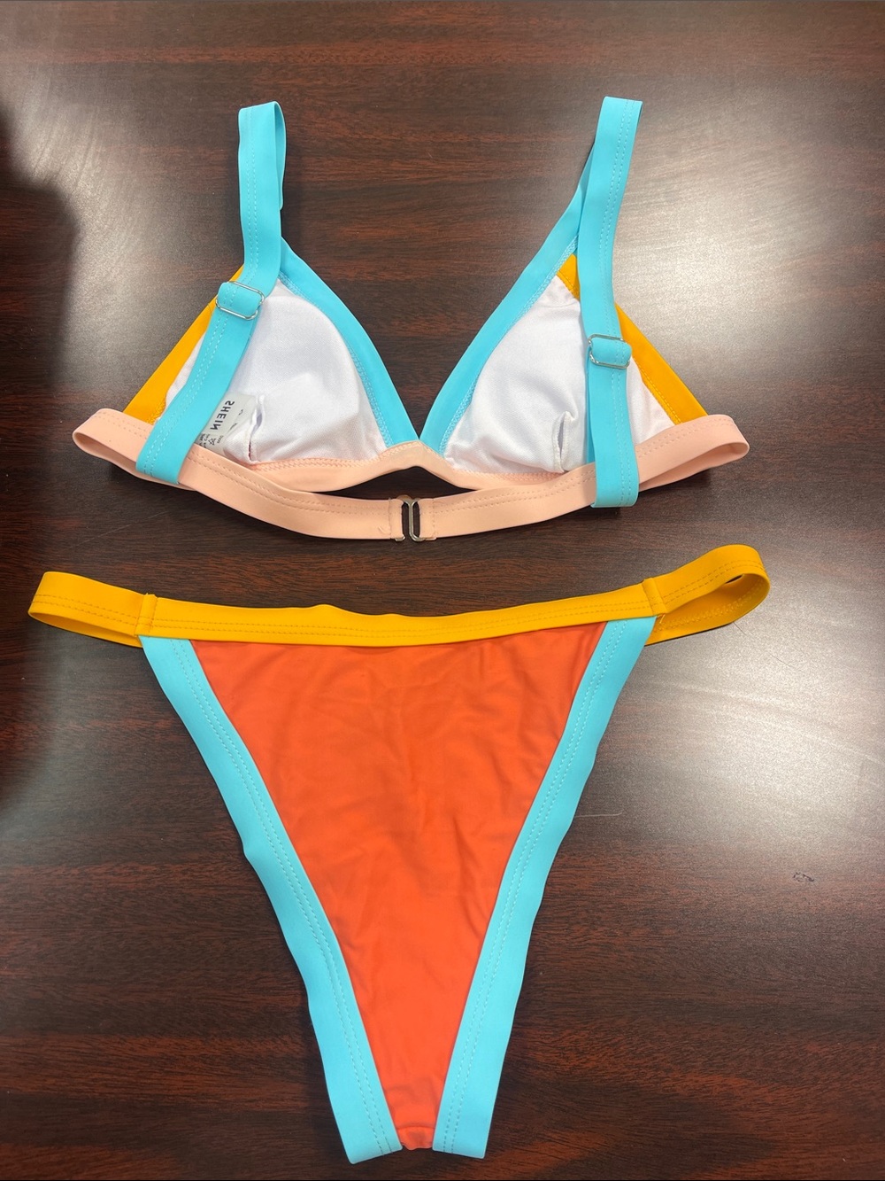 SHEIN Medium Triangle Top Bikini - Picture 5 of 8
